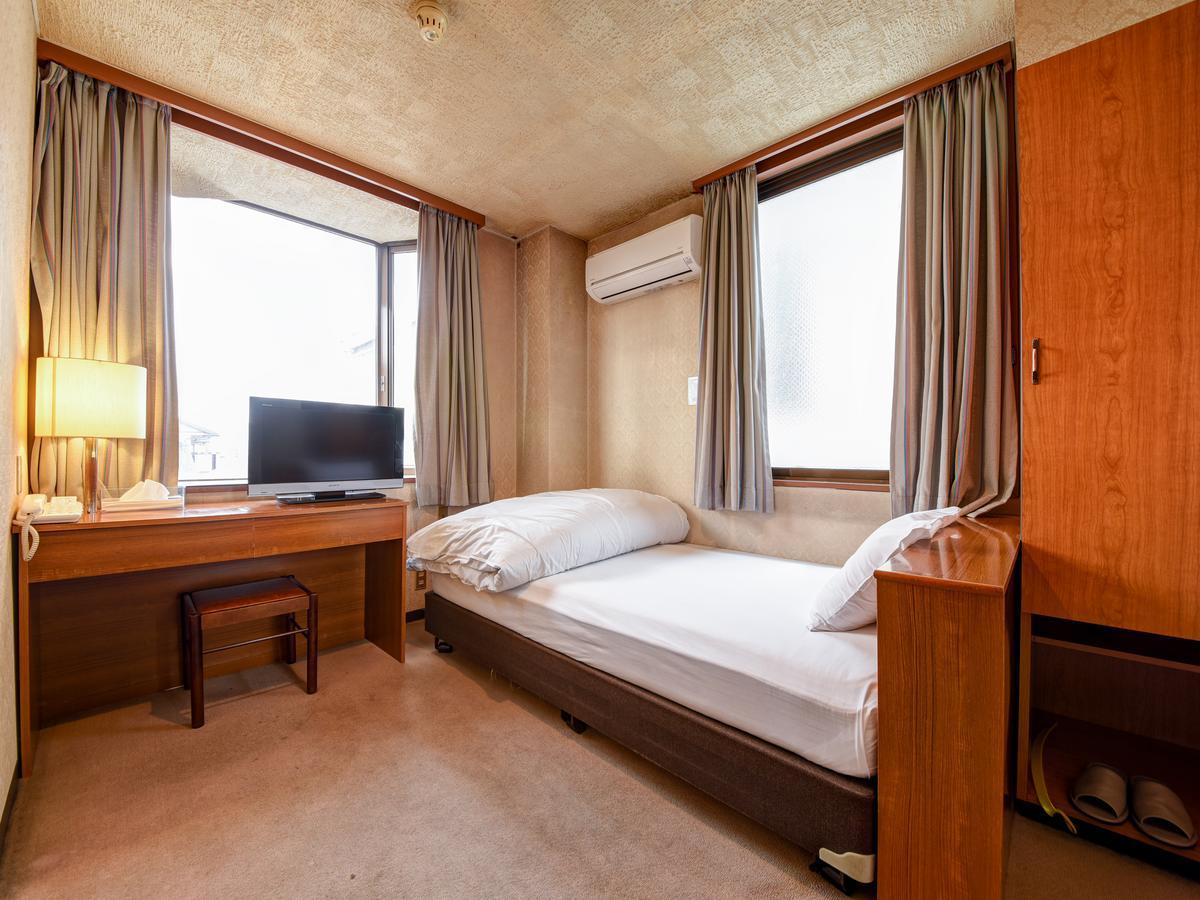 Green Business Hotel Fukuyama Zewnętrze zdjęcie